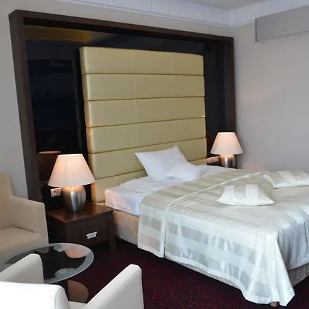 Hotel Falko Rumia